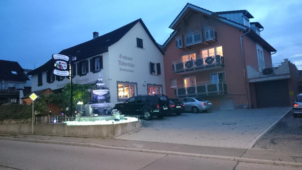 Gasthaus-Pension Fischerkeller Randegg Eksteriør bilde